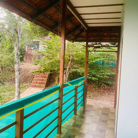 Happydays Hut Villa Mananthavadi Kültér fotó